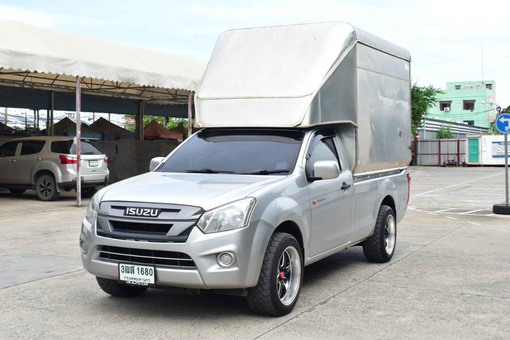 Isuzu Dmax 1.9 Spark (ตอนเดียว) เครื่องยนต์ ดีเซล เกียร์MT ปี 2018 สีเทา ไมล์: 18x,xxx กม. พร้อมใช้ทันที