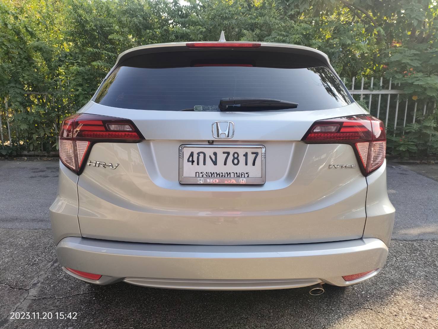 ฟรีดาวน์ 2015 HONDA HRV 1.8 EL SUNROOF TOP สวยตรงปก" (รูปที่ 4)