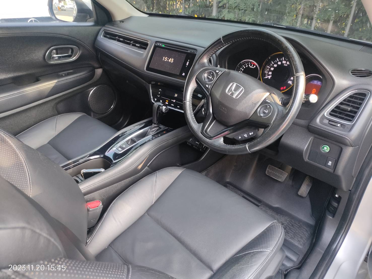 ฟรีดาวน์ 2015 HONDA HRV 1.8 EL SUNROOF TOP สวยตรงปก" (รูปที่ 17)