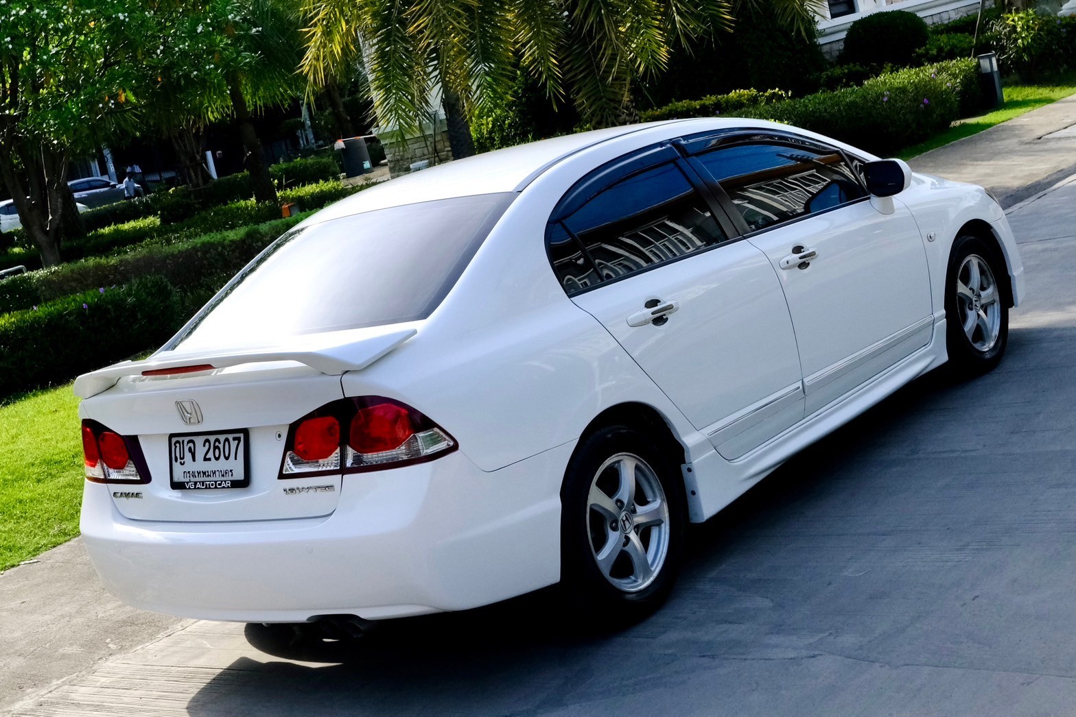 Honda Civic 1.8s (as) เครื่องยนต์: เบนซิน เกียร์:AT ปี:2011 สี: ขาว ไมล์ : 97,xxx กม. ฟรีดาวน์ (รูปที่ 15)