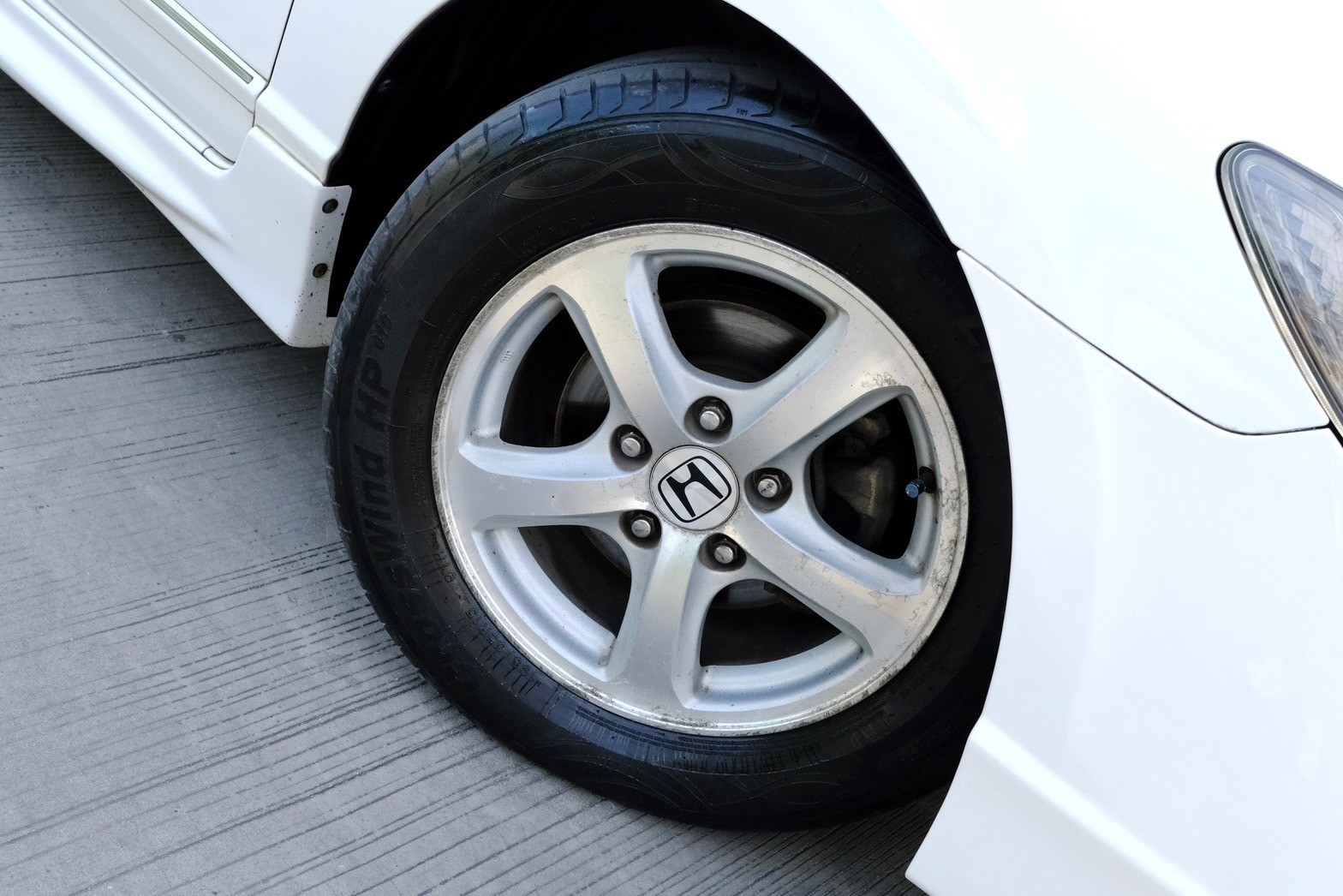 Honda Civic 1.8s (as) เครื่องยนต์: เบนซิน เกียร์:AT ปี:2011 สี: ขาว ไมล์ : 97,xxx กม. ฟรีดาวน์ (รูปที่ 10)