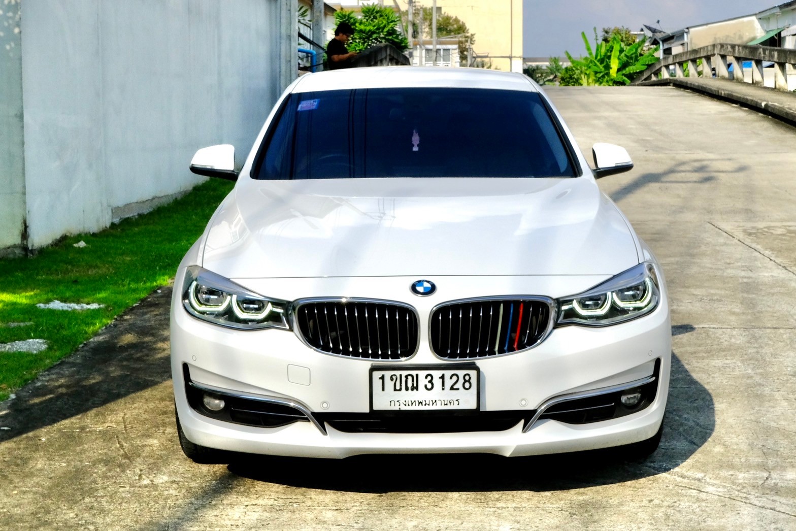 BMW 320d GT Luxury เครื่องยนต์: ดีเซล เกียร์:AT ปี: 2020 สี: ขาว F34 (รูปที่ 4)