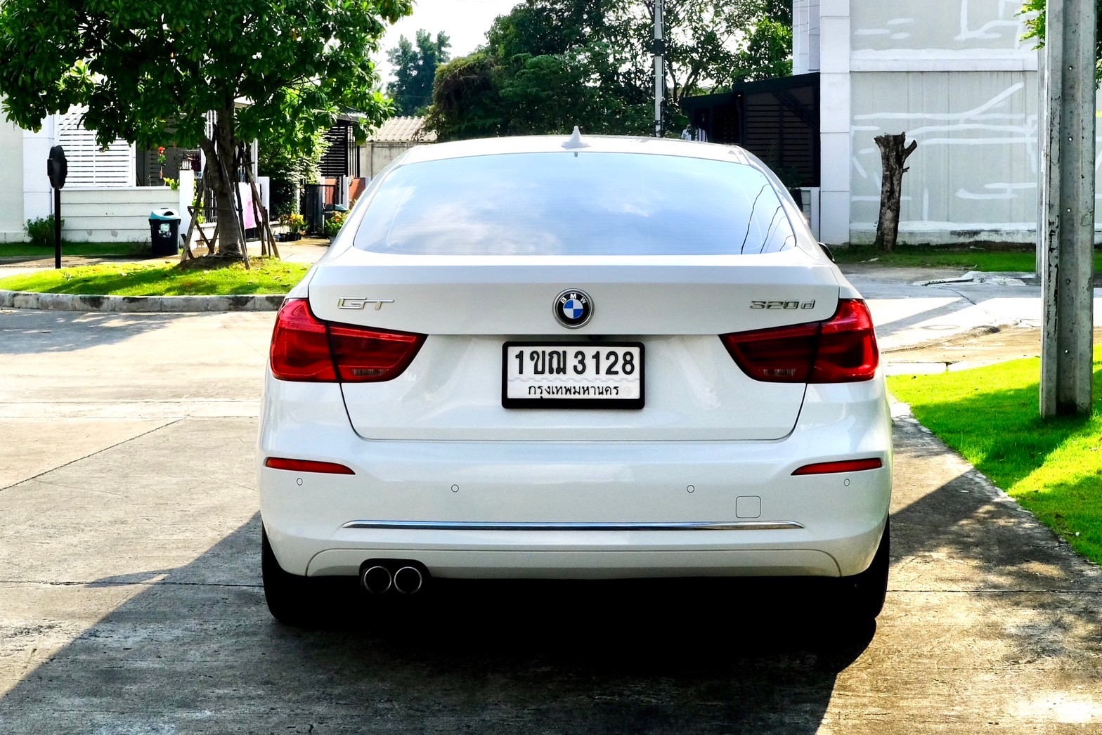 BMW 320d GT Luxury เครื่องยนต์: ดีเซล เกียร์:AT ปี: 2020 สี: ขาว F34 (รูปที่ 7)