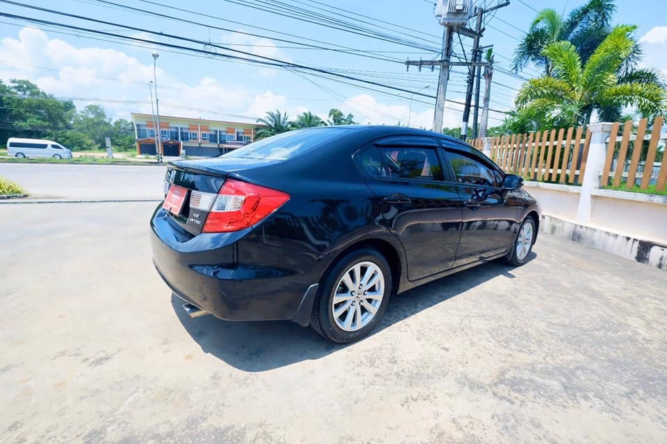 Honda Civic FB ปี 2012 สีดำ (รูปที่ 3)