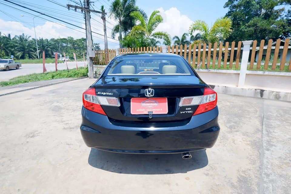 Honda Civic FB ปี 2012 สีดำ (รูปที่ 6)