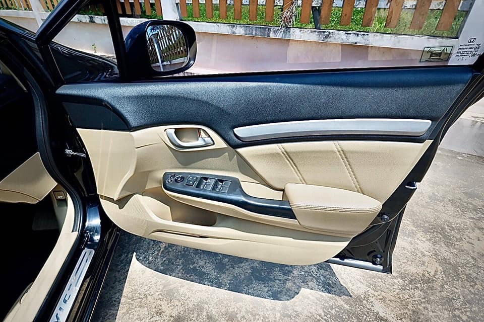 Honda Civic FB ปี 2012 สีดำ (รูปที่ 11)
