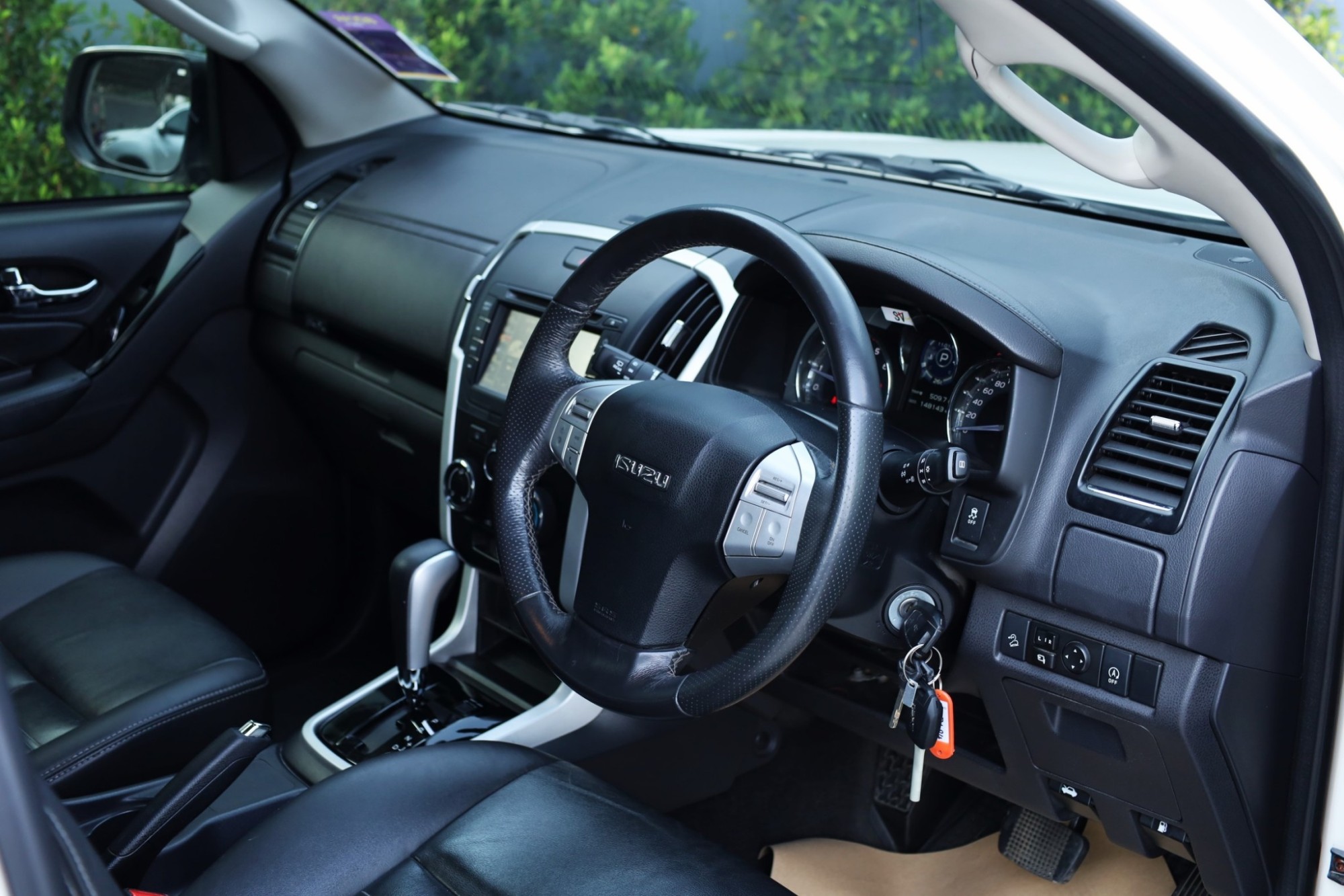 2019 ISUZU MU-X 1.9DVD auto ฟรีดาวน์ ไมล์ 14xxxx km (รูปที่ 26)
