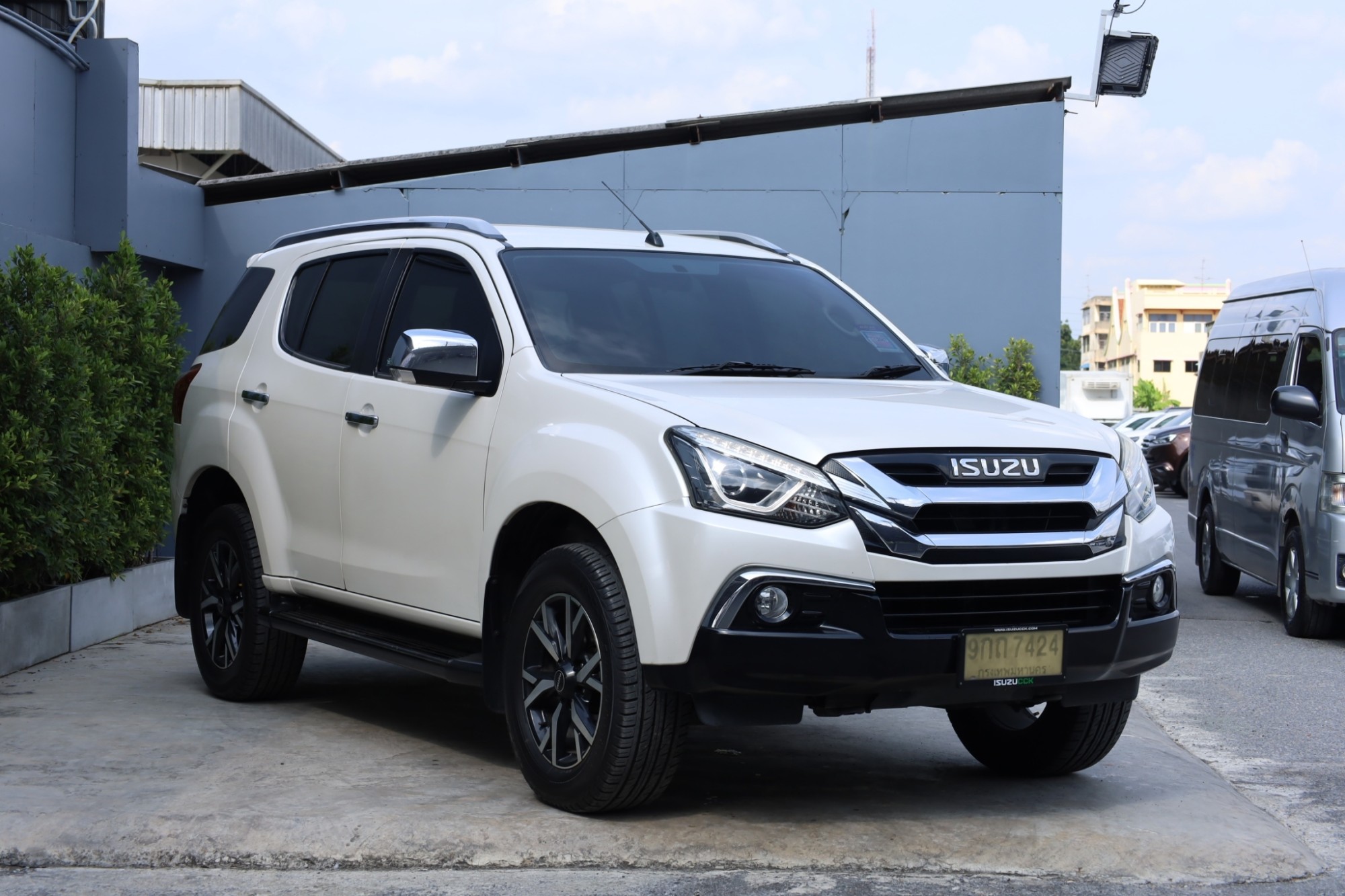 2019 ISUZU MU-X 1.9DVD auto ฟรีดาวน์ ไมล์ 14xxxx km (รูปที่ 3)