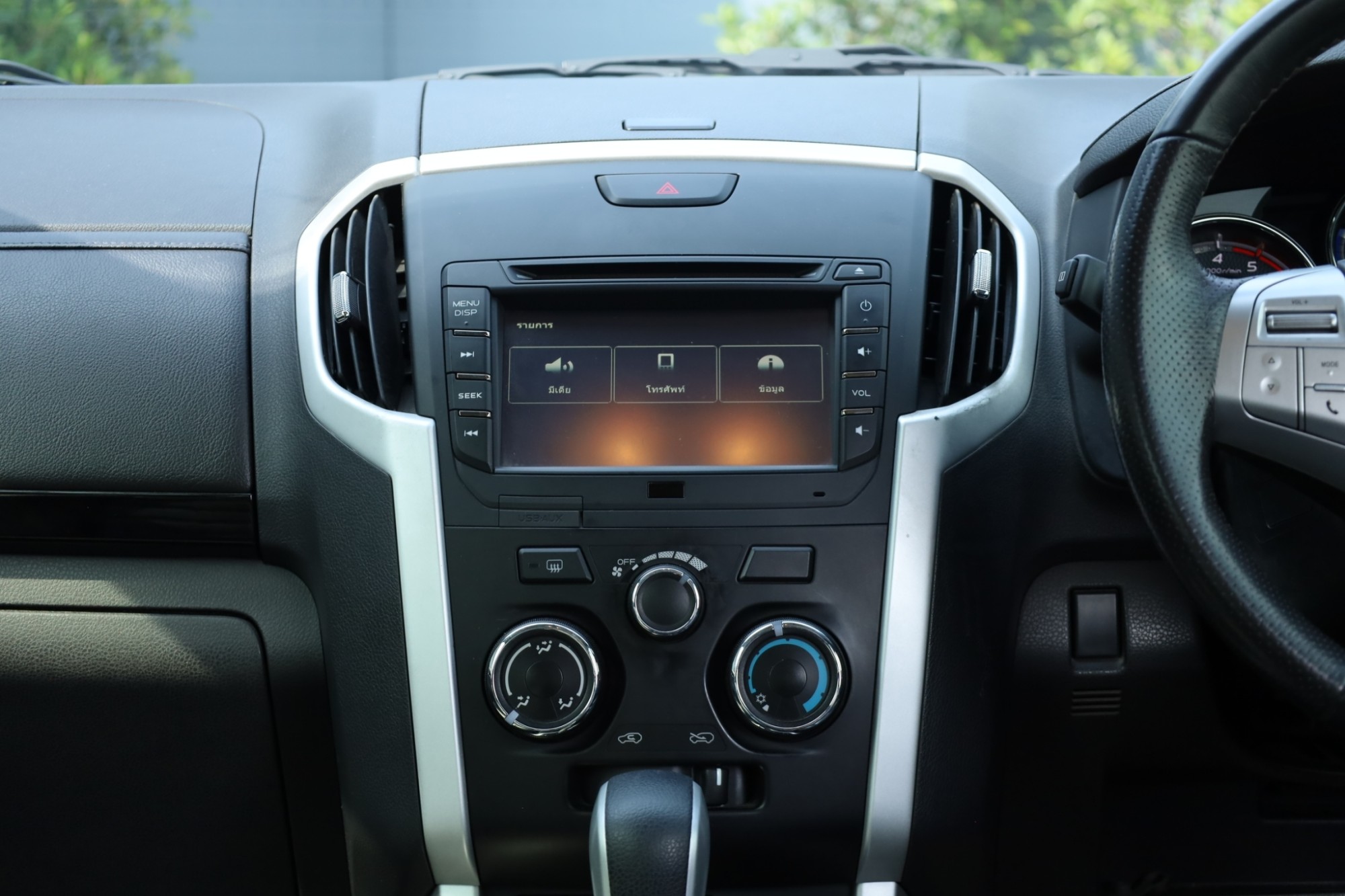 2019 ISUZU MU-X 1.9DVD auto ฟรีดาวน์ ไมล์ 14xxxx km (รูปที่ 11)