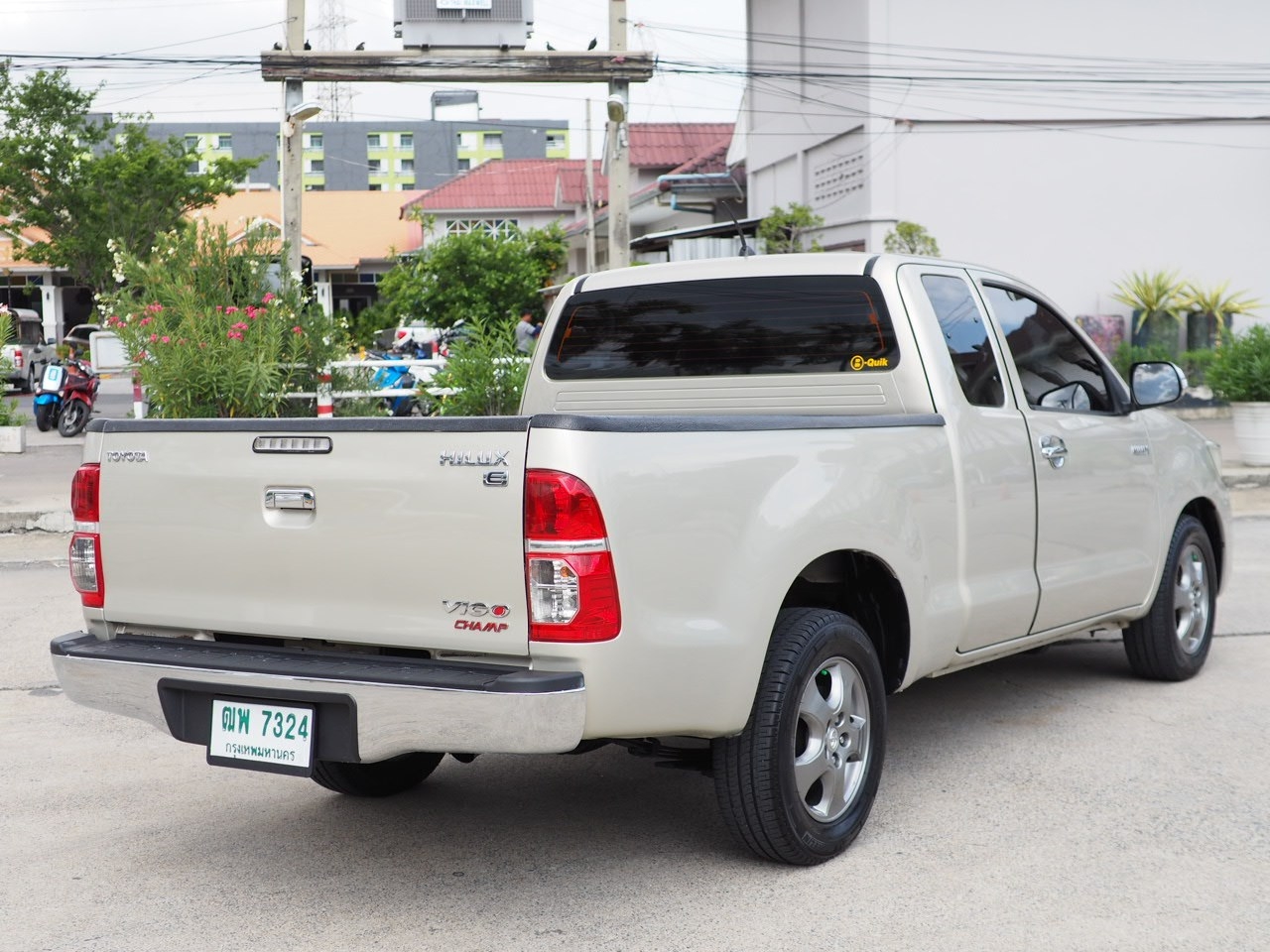 2012 Toyota Hilux Vigo Prerunner (Cab) สีทอง (รูปที่ 6)