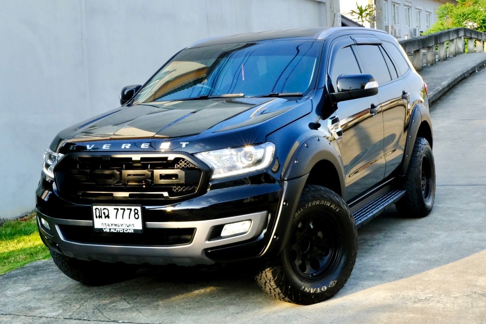 Ford everest Titanium 2.0 Turbo 2WD ปี 2018 ออโต้ ดีเ สีดำ ฟรีดาวน์ (รูปที่ 18)