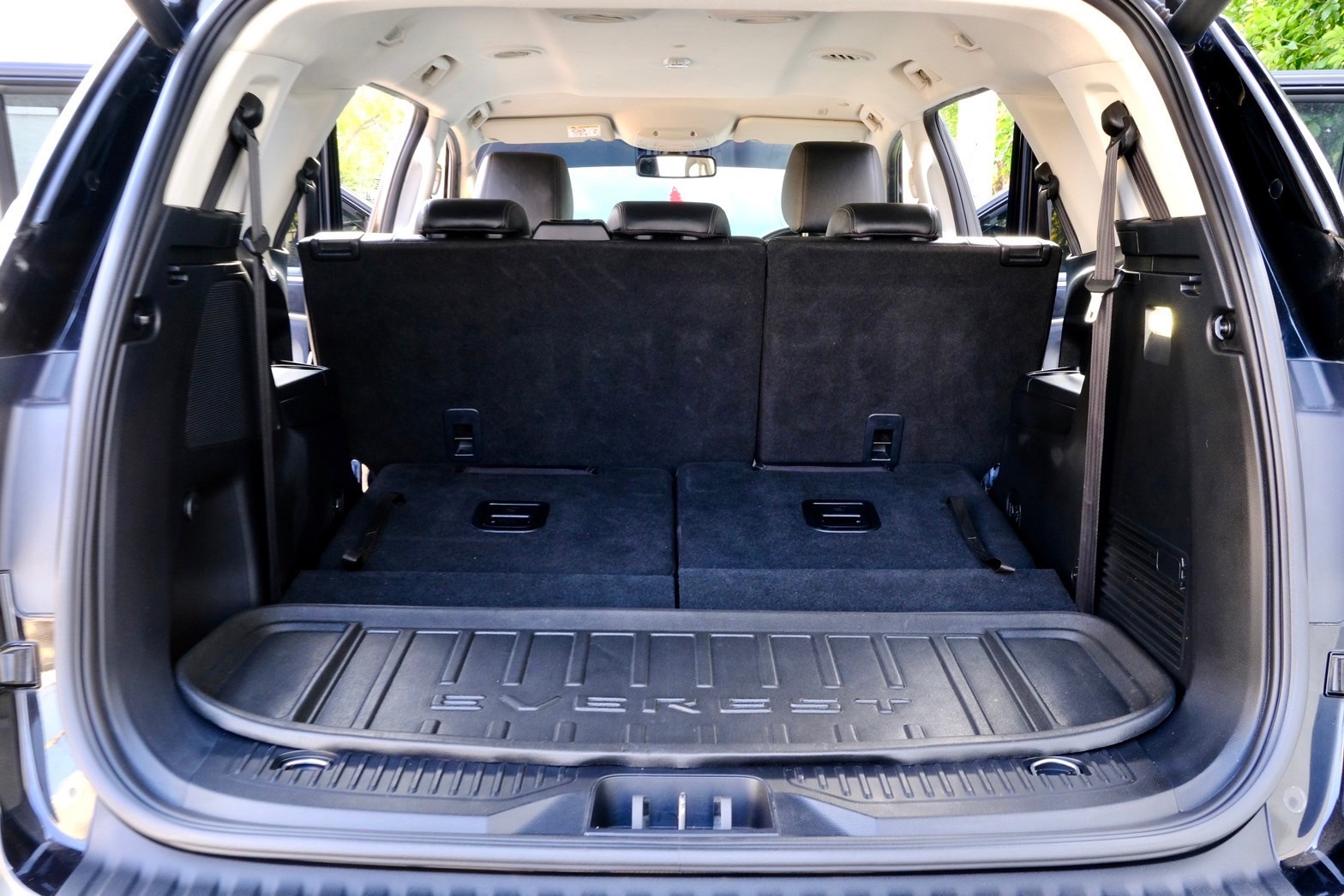 Ford everest Titanium 2.0 Turbo 2WD ปี 2018 ออโต้ ดีเ สีดำ ฟรีดาวน์ (รูปที่ 12)