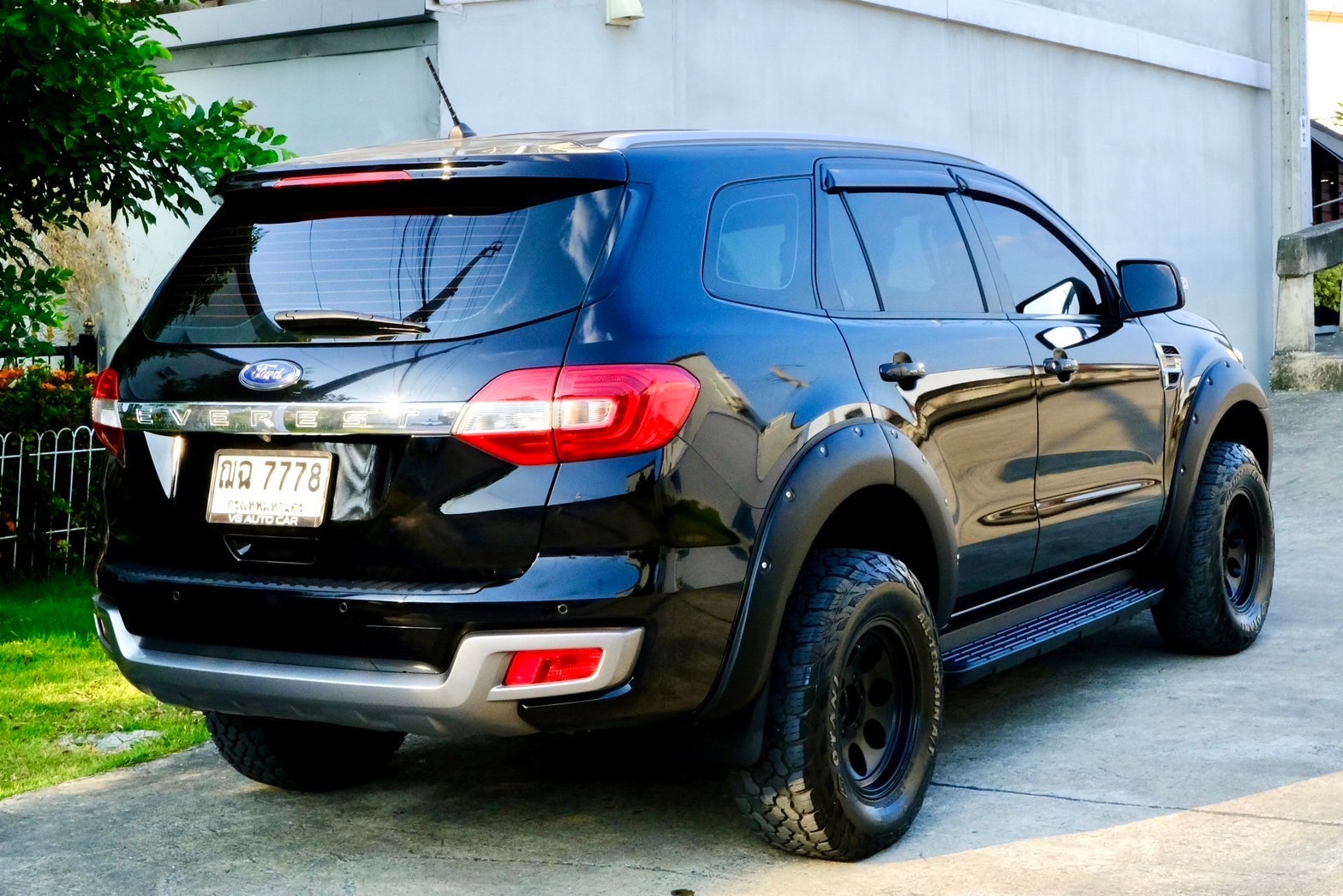 Ford everest Titanium 2.0 Turbo 2WD ปี 2018 ออโต้ ดีเ สีดำ ฟรีดาวน์