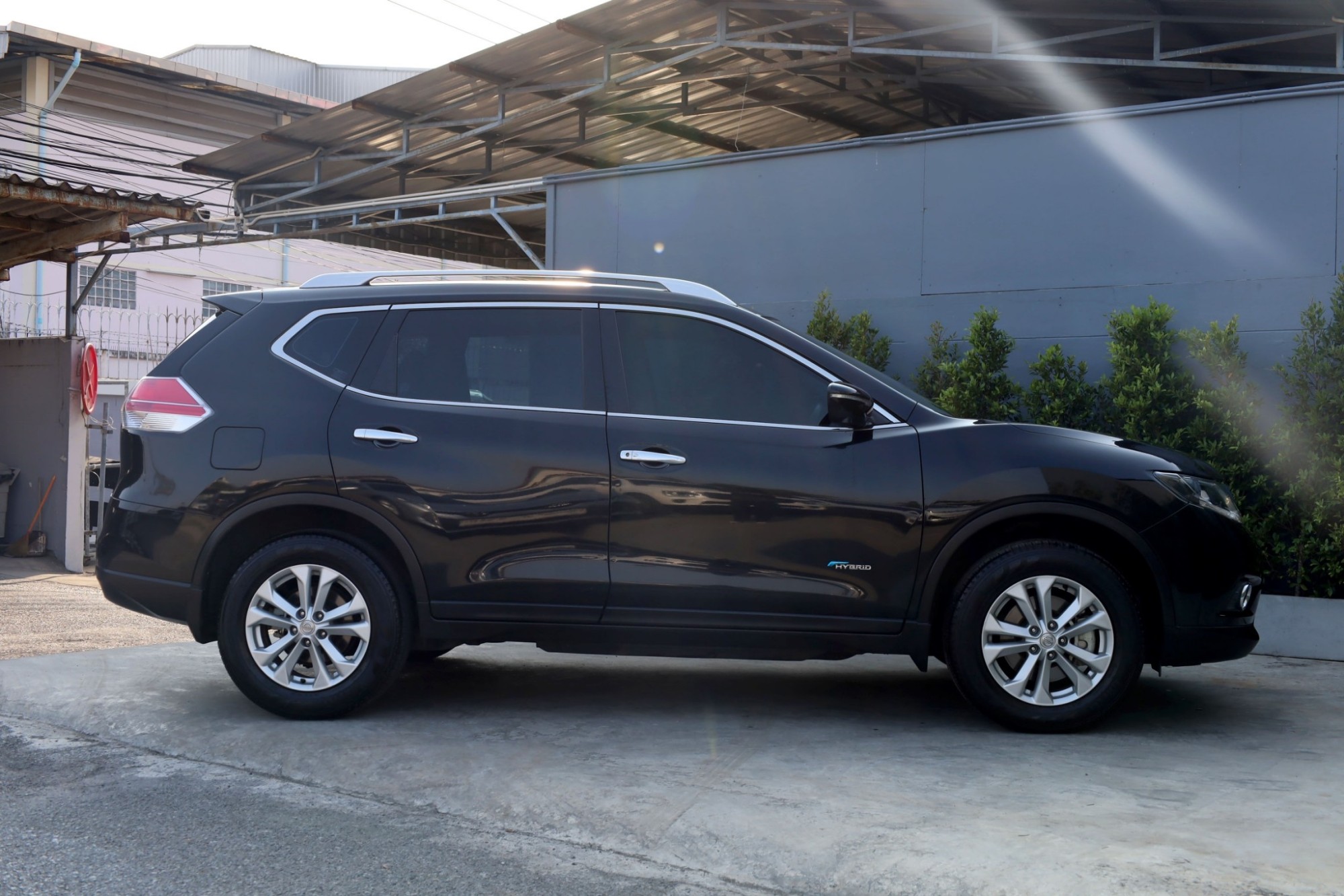 2018 NISSAN X-TRAIL HYBRID 2.0V 4WD auto ฟรีดาวน์ ไมล์แท้ 31,000 กม.