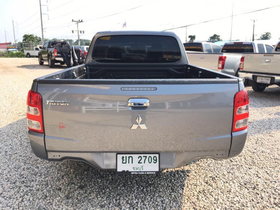 Mitsubishi Triton Mega cab ปี 2018 สีเทา (รูปที่ 8)