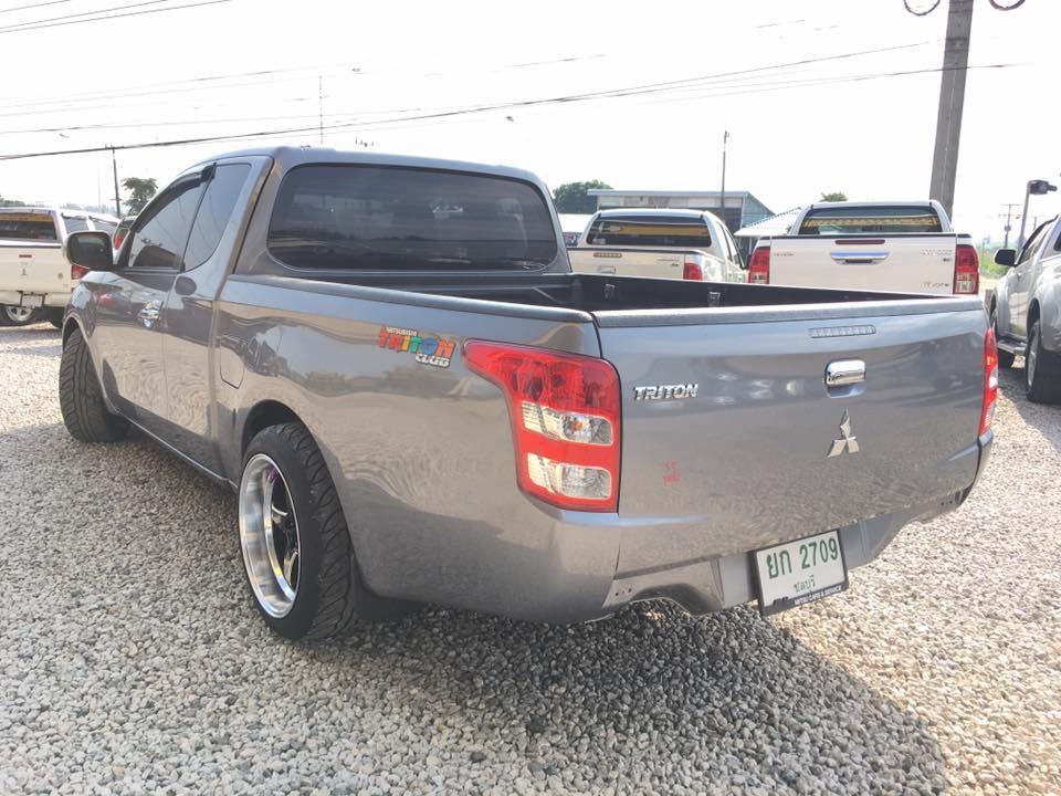 Mitsubishi Triton Mega cab ปี 2018 สีเทา (รูปที่ 9)