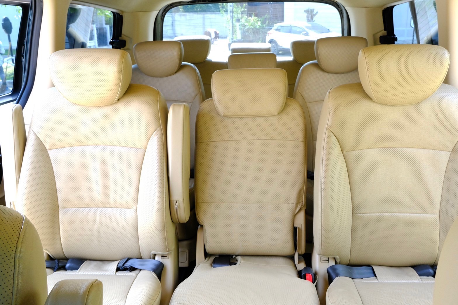 Hyundai H-1 2.5 Elite เกียร์: ออโต้ เครื่องยนต์: ดีเซล ปี: 2018 (รูปที่ 6)