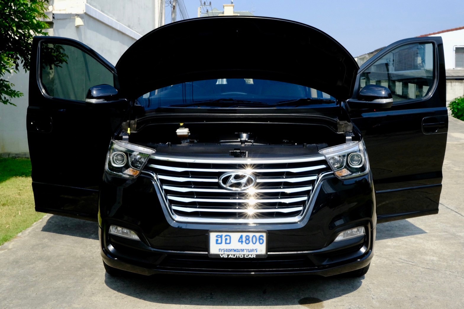 Hyundai H-1 2.5 Elite เกียร์: ออโต้ เครื่องยนต์: ดีเซล ปี: 2018 (รูปที่ 8)