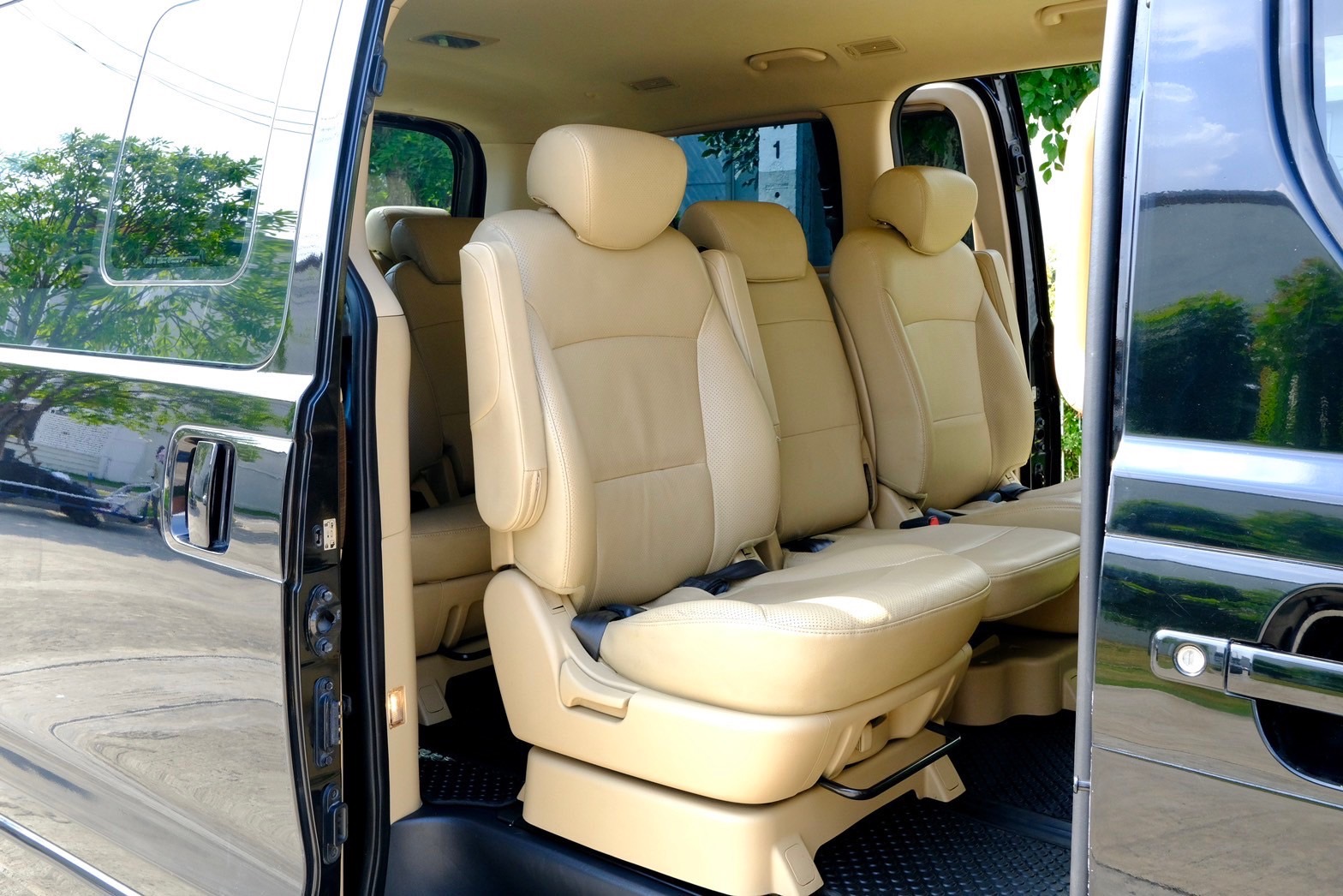 Hyundai H-1 2.5 Elite เกียร์: ออโต้ เครื่องยนต์: ดีเซล ปี: 2018 (รูปที่ 16)