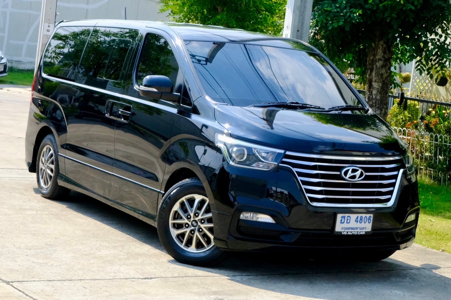 Hyundai H-1 2.5 Elite เกียร์: ออโต้ เครื่องยนต์: ดีเซล ปี: 2018