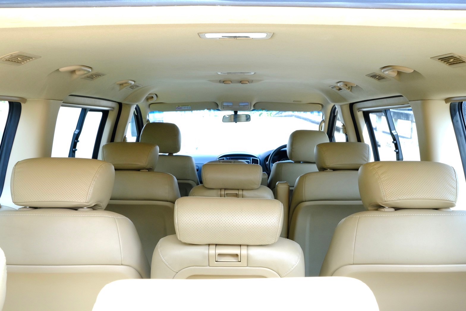 Hyundai H-1 2.5 Elite เกียร์: ออโต้ เครื่องยนต์: ดีเซล ปี: 2018 (รูปที่ 4)