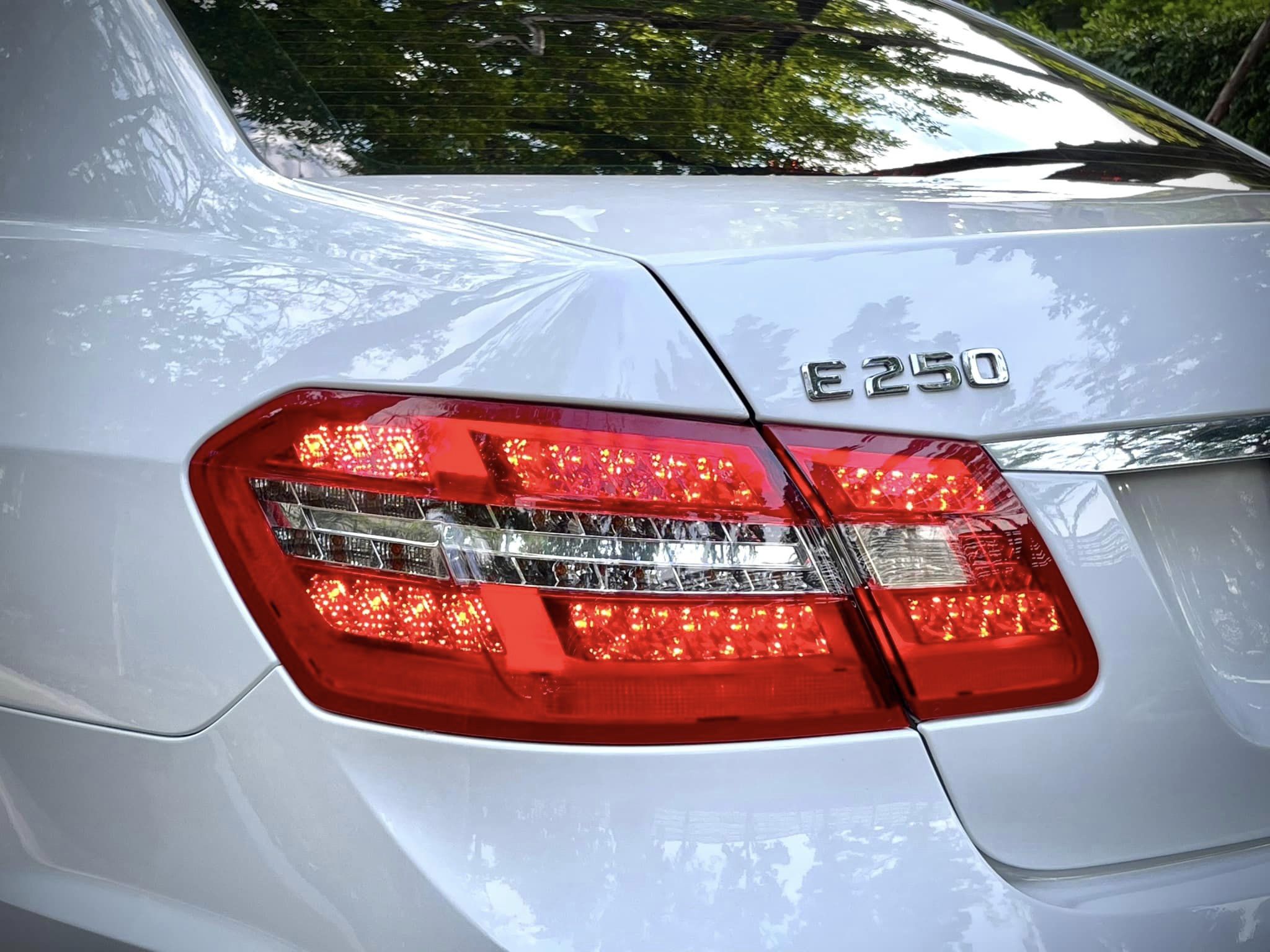 Mercedes Benz E250 AMG Avantgarde มือเดียวป้ายแดง ไม่สวยให้ตบเลย 😆 (รูปที่ 19)