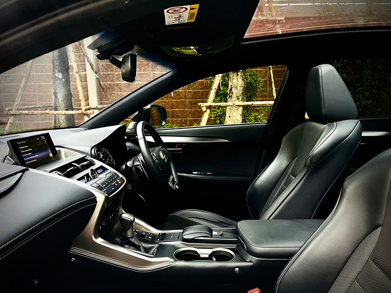 Lexus NX300H F Sport Top สุด มือเดียว โคตรใหม่ (รูปที่ 34)