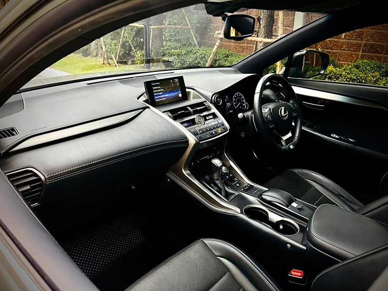 Lexus NX300H F Sport Top สุด มือเดียว โคตรใหม่ (รูปที่ 35)