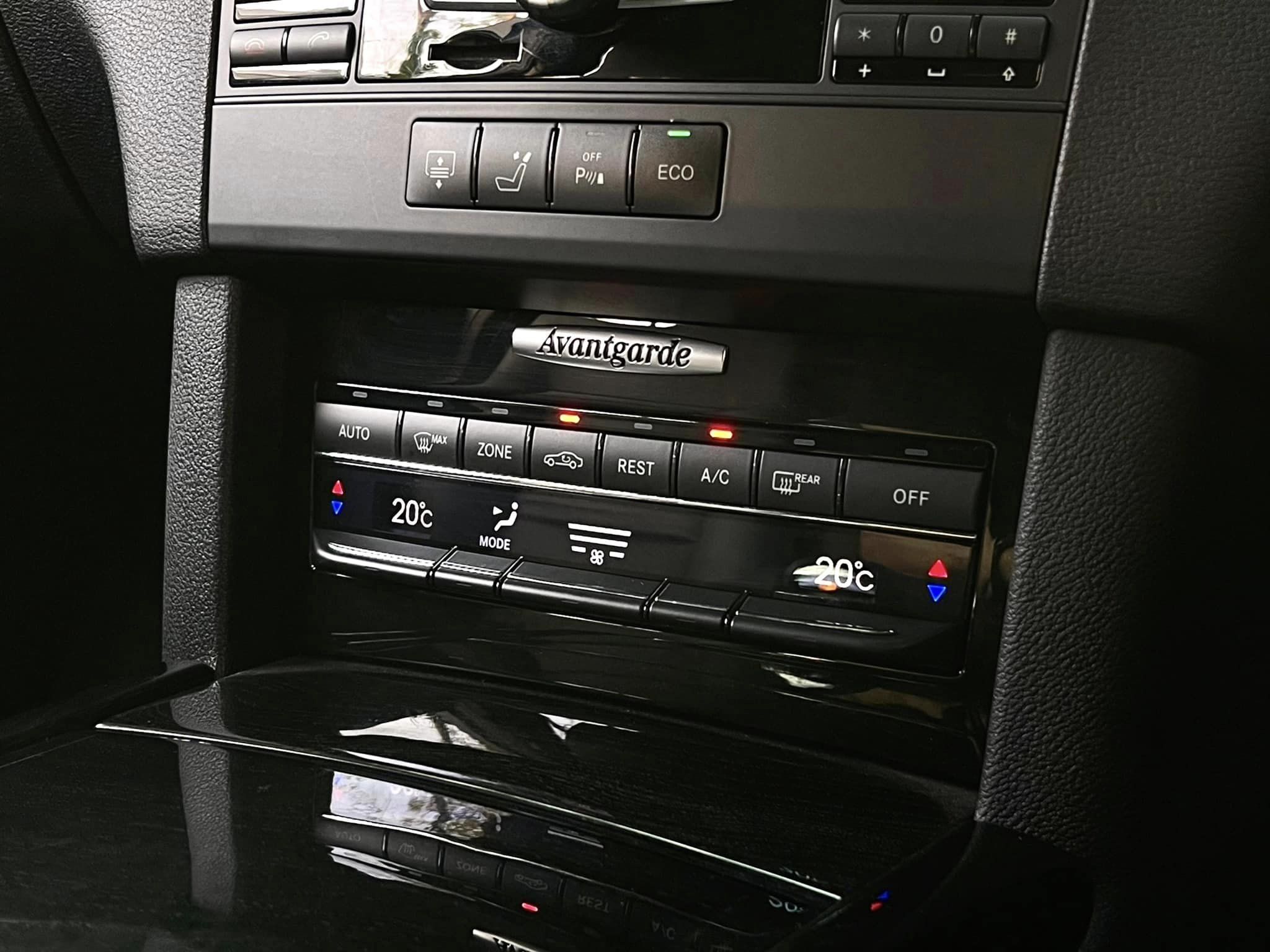 Mercedes Benz E250 AMG Avantgarde มือเดียวป้ายแดง ไม่สวยให้ตบเลย (รูปที่ 38)
