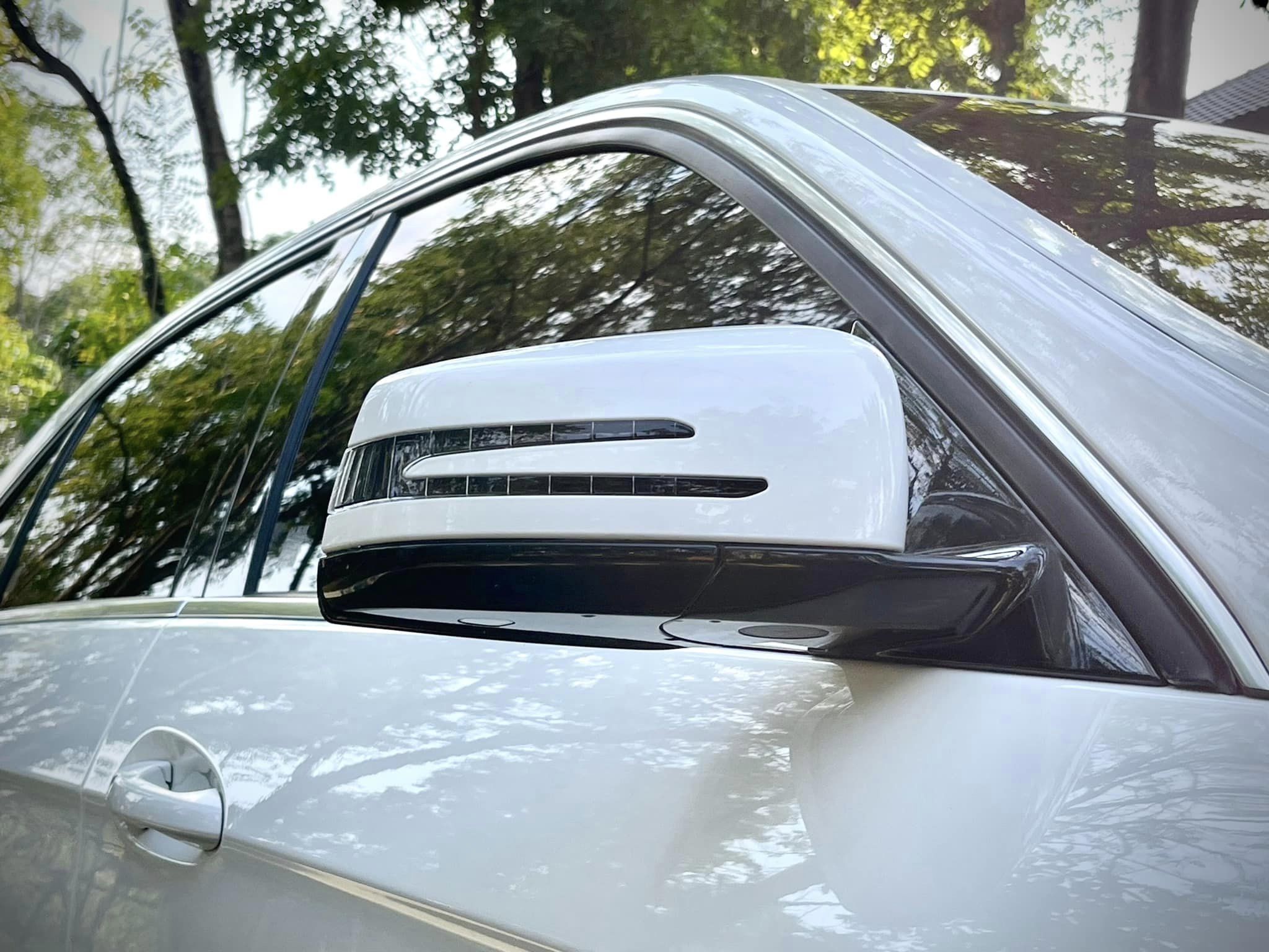 Mercedes Benz E250 AMG Avantgarde มือเดียวป้ายแดง ไม่สวยให้ตบเลย (รูปที่ 15)