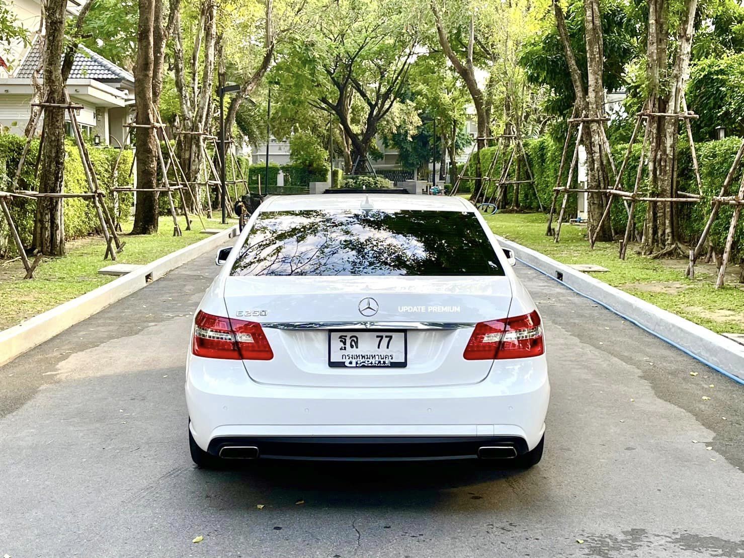 Mercedes Benz E250 AMG Avantgarde มือเดียวป้ายแดง ไม่สวยให้ตบเลย (รูปที่ 7)