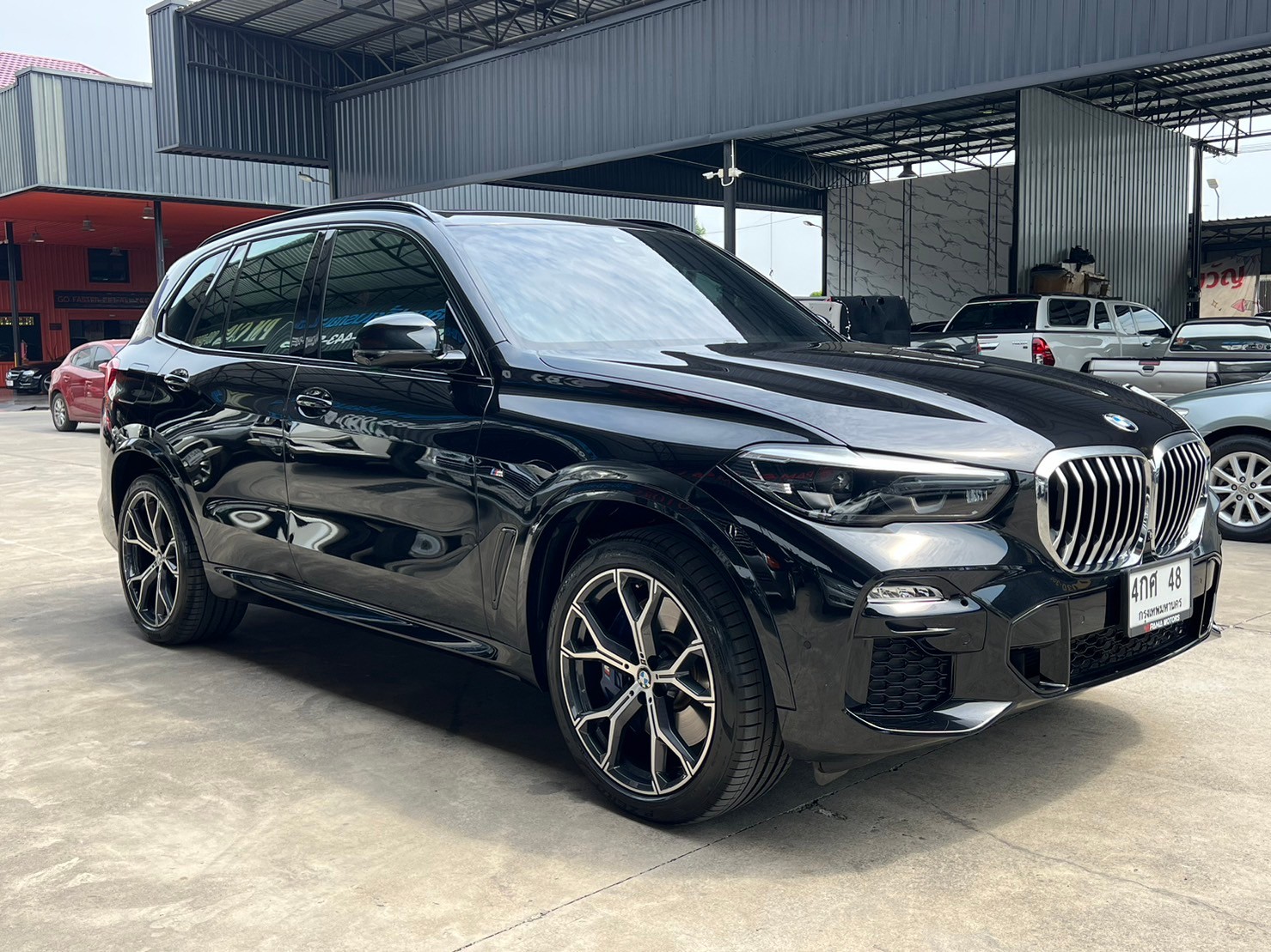 2021 BMW X5 G05 สีดำ (รูปที่ 2)