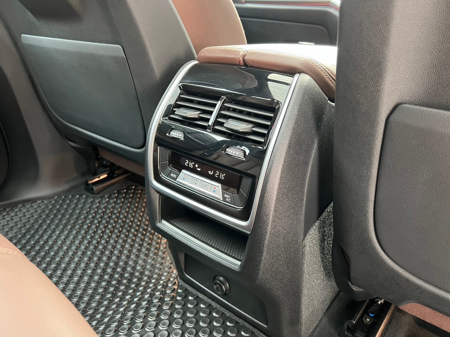 2021 BMW X5 G05 สีดำ (รูปที่ 17)