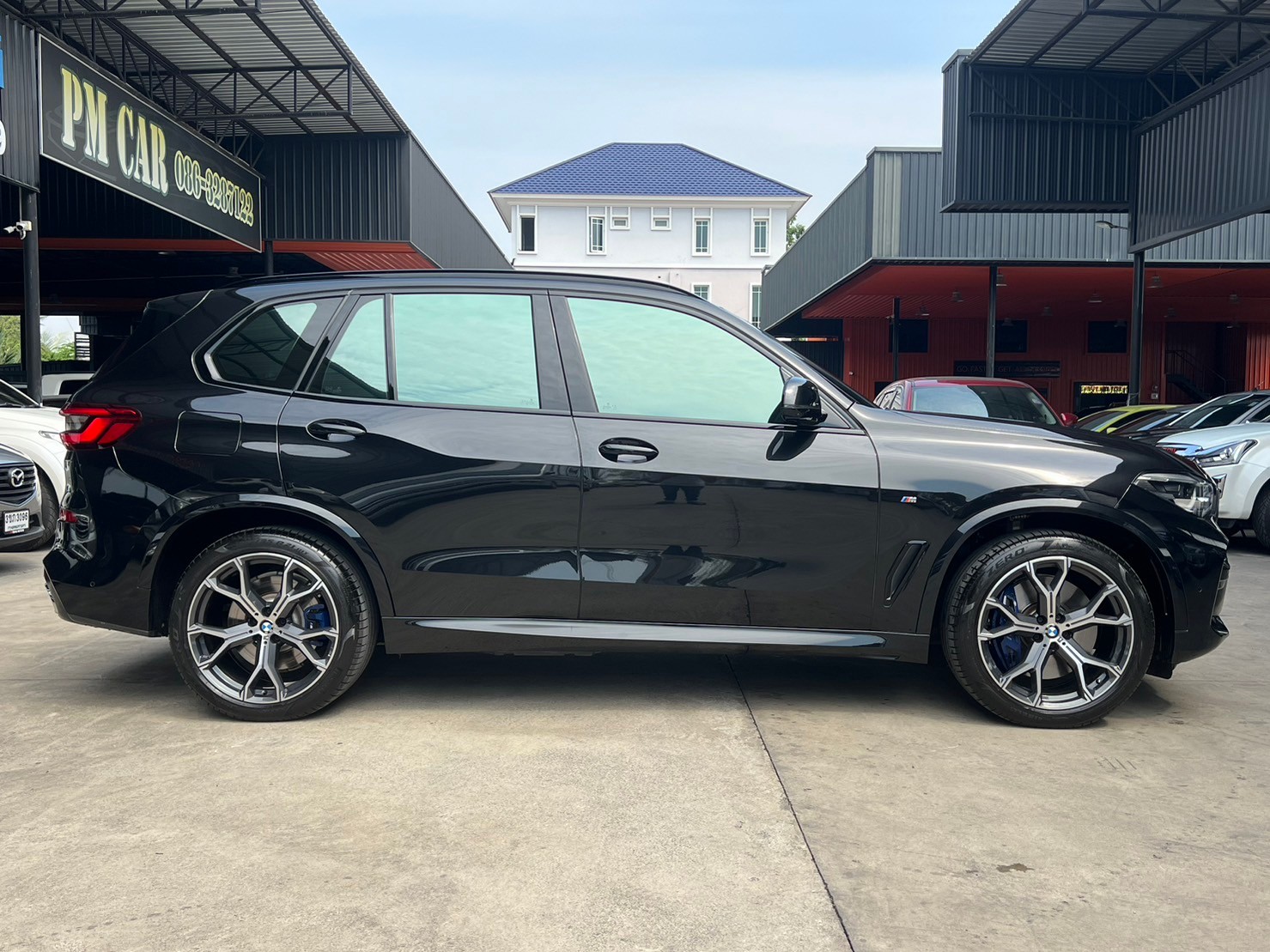 2021 BMW X5 G05 สีดำ (รูปที่ 4)