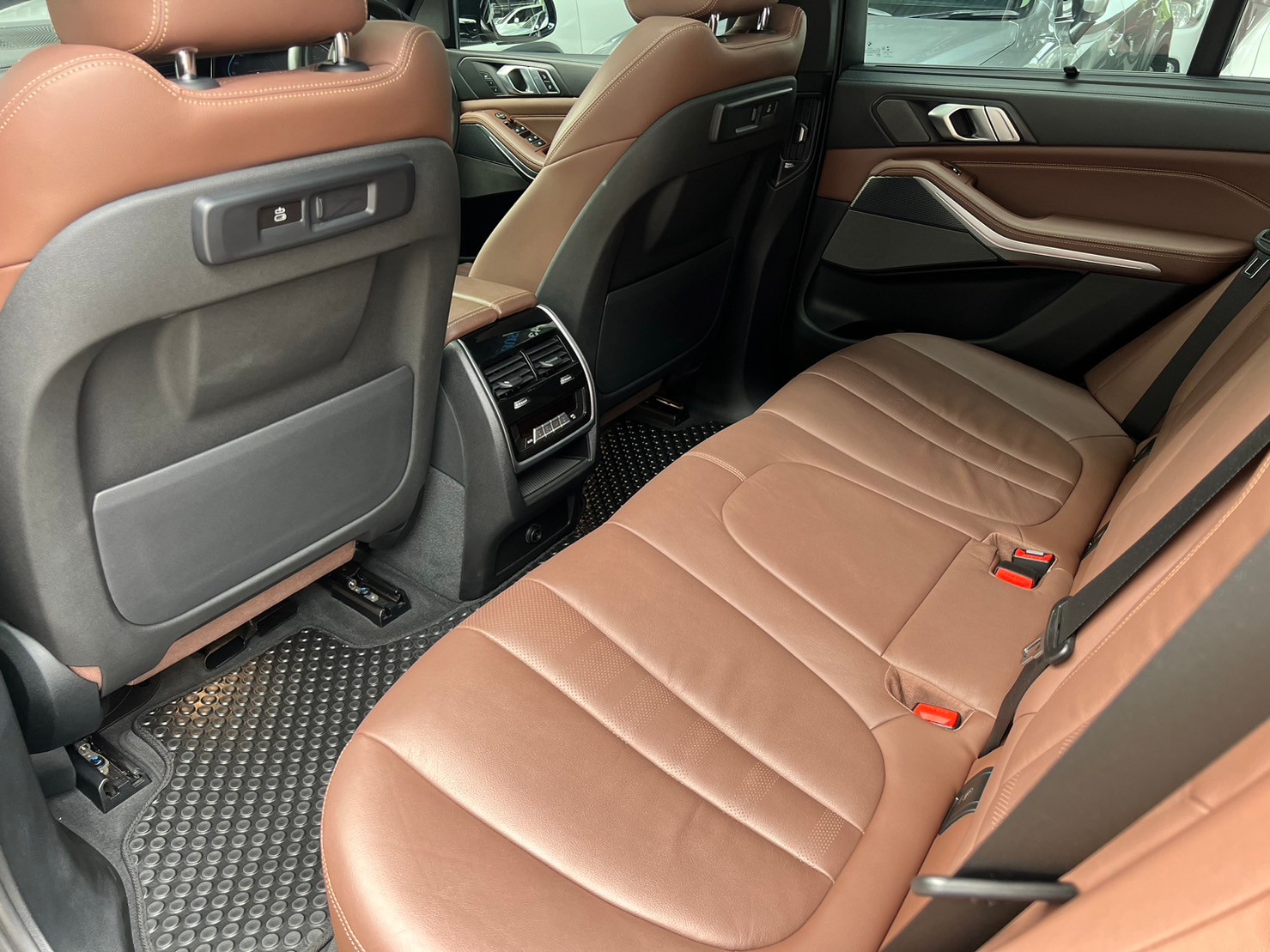2021 BMW X5 G05 สีดำ (รูปที่ 16)