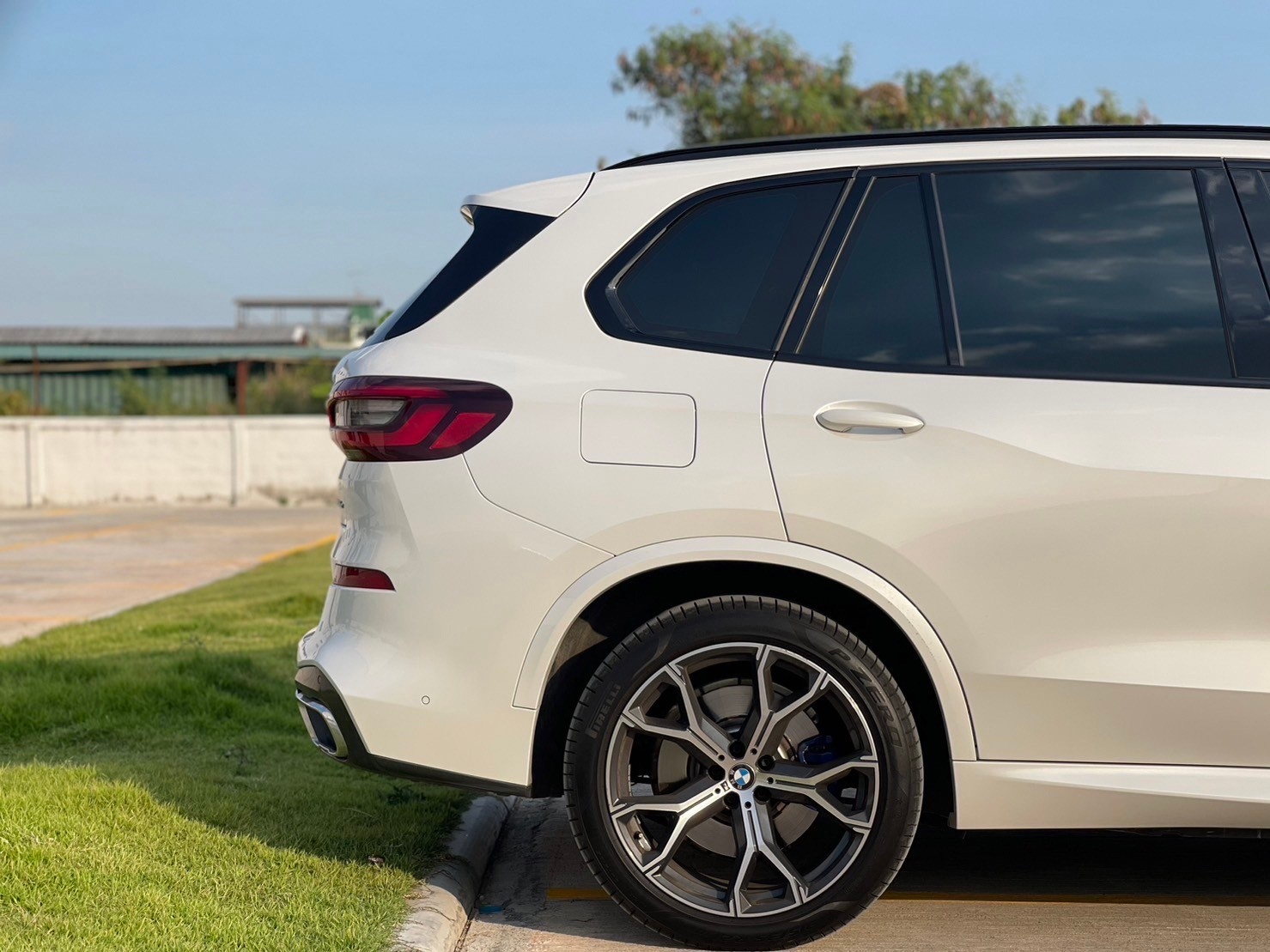 BMW X5 xDrive45e M Sport (G05) 2021 จด 2022 (รูปที่ 5)