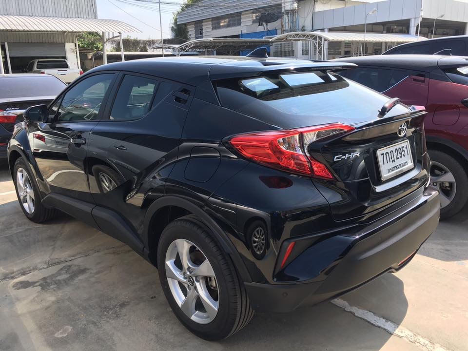 Toyota C-HR ปี 2018 สีดำ (รูปที่ 2)
