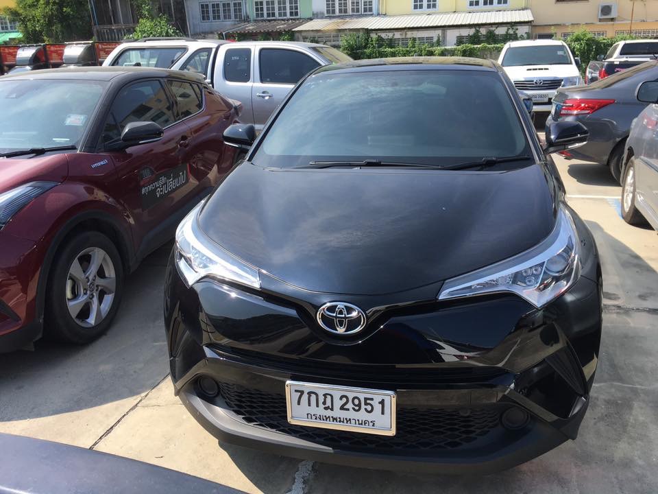 Toyota C-HR ปี 2018 สีดำ (รูปที่ 3)