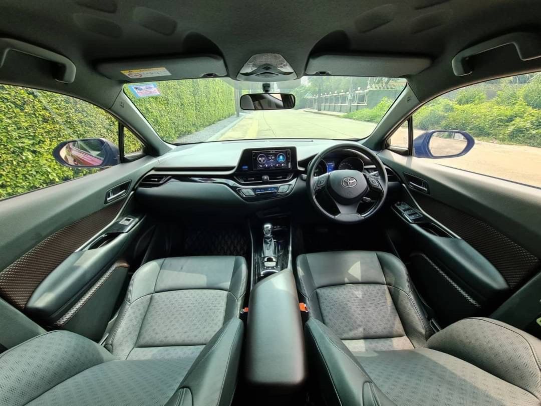 TOYOTA #CHR HYBRID MID สีแดง-ดำ สวยเนี๊ยบทุกจุด (รูปที่ 13)