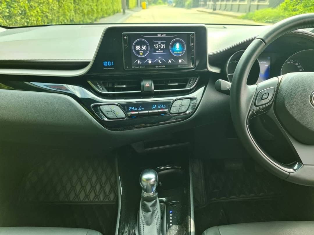 TOYOTA #CHR HYBRID MID สีแดง-ดำ สวยเนี๊ยบทุกจุด (รูปที่ 12)