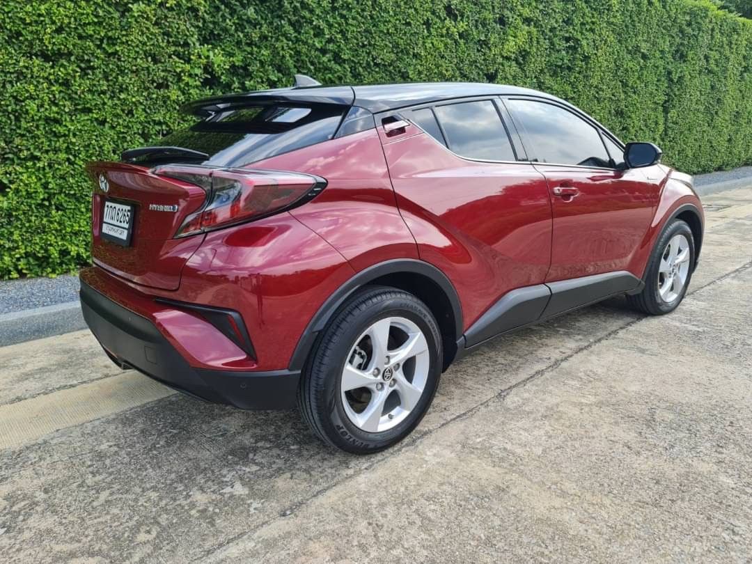 TOYOTA #CHR HYBRID MID สีแดง-ดำ สวยเนี๊ยบทุกจุด (รูปที่ 6)