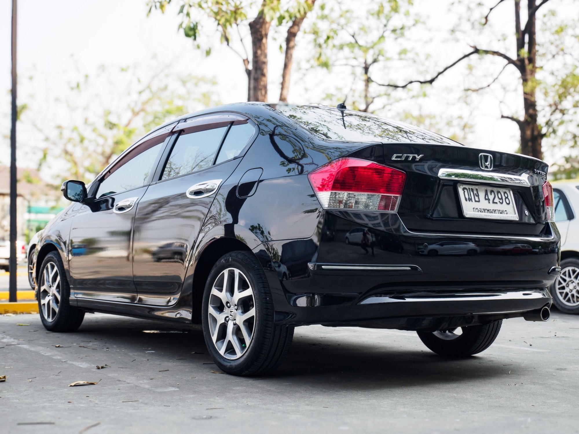 2009 Honda City สีดำ (รูปที่ 7)