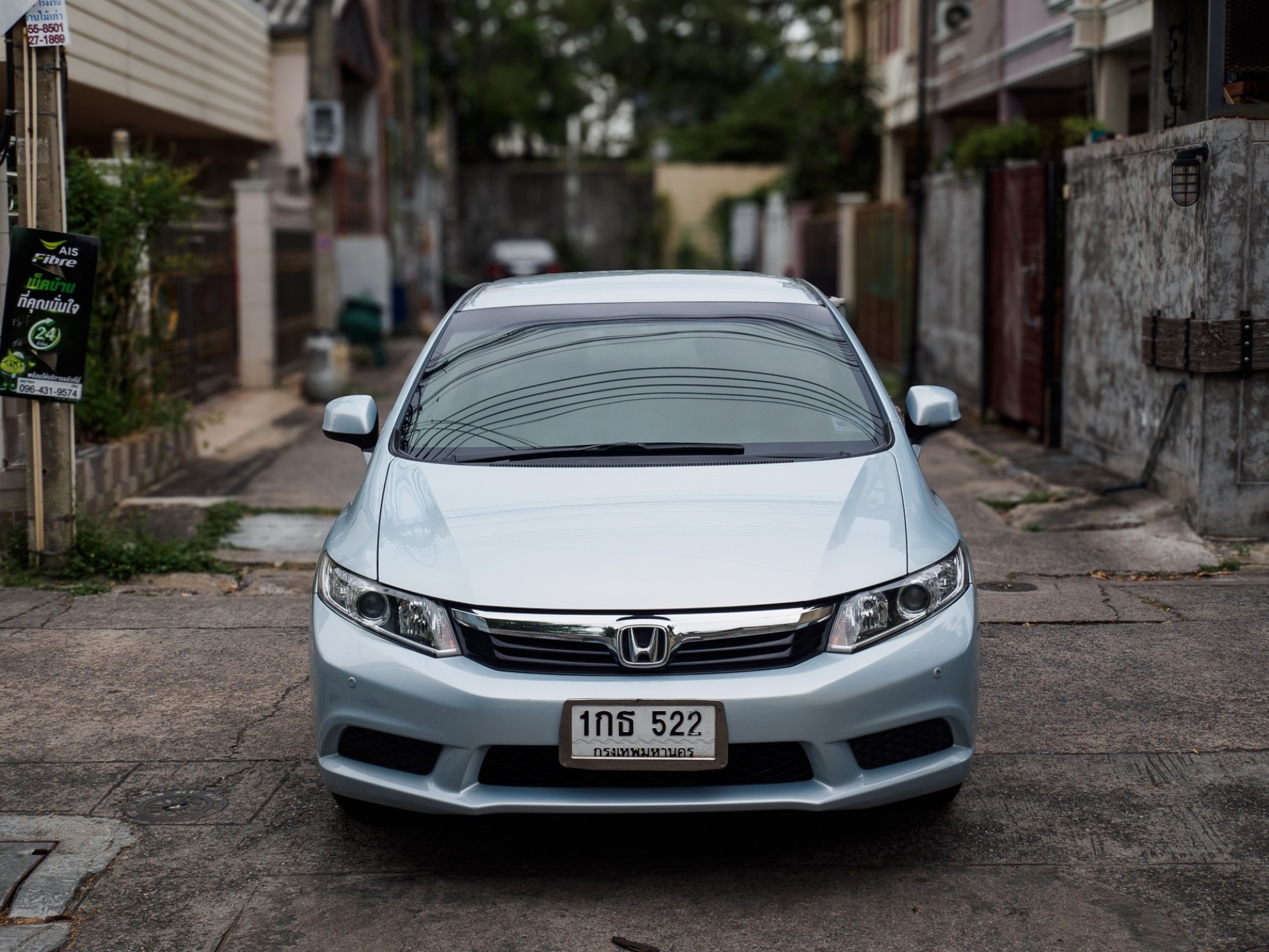 2013 Honda Civic FB สีเทา (รูปที่ 2)