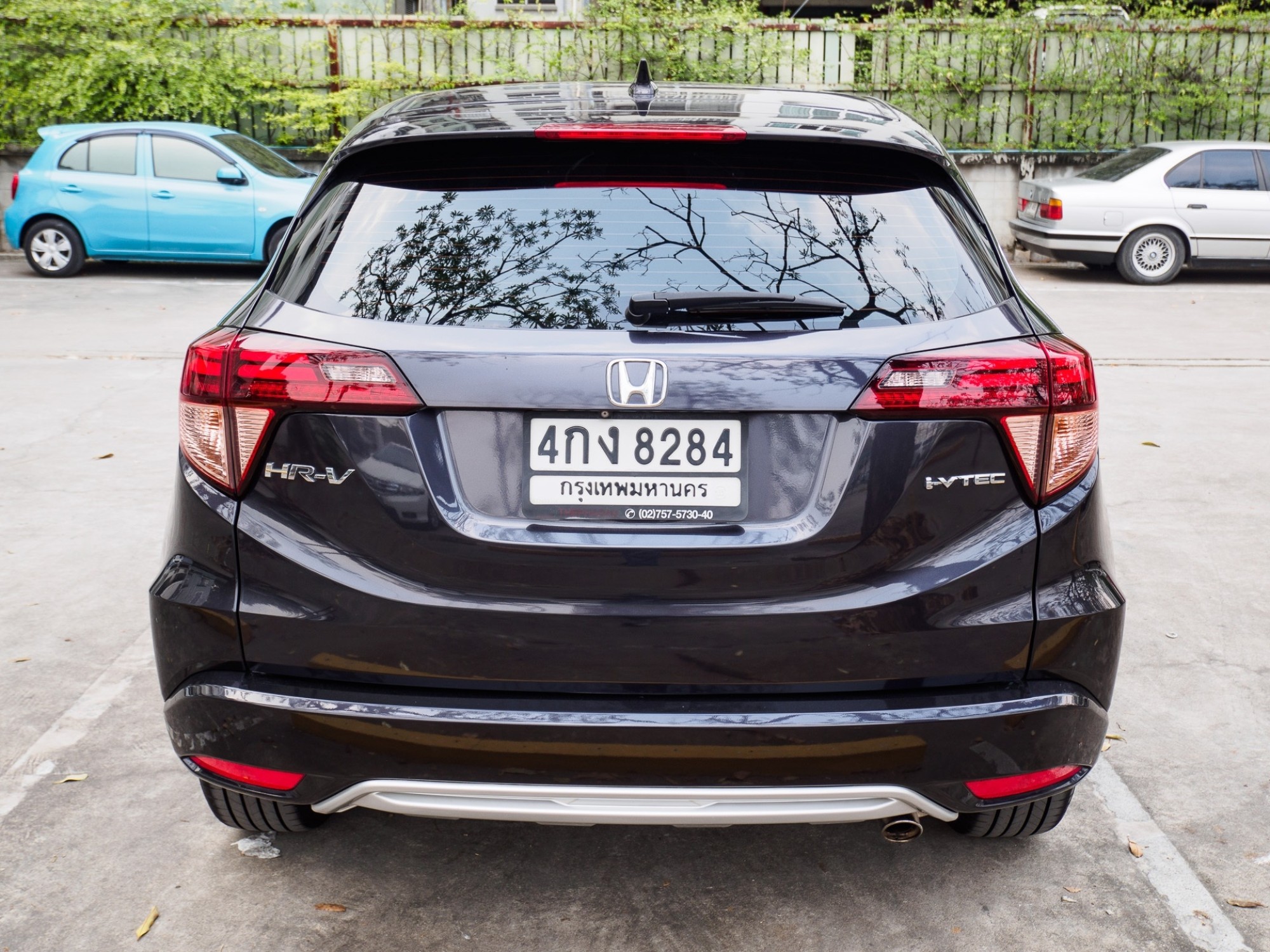 2015 Honda HR-V สีเทา (รูปที่ 5)