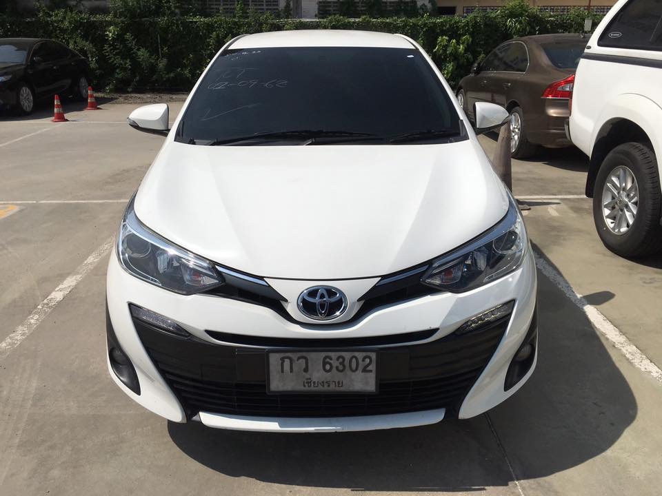 Toyota Yaris Ativ ปี 2017 สีขาว