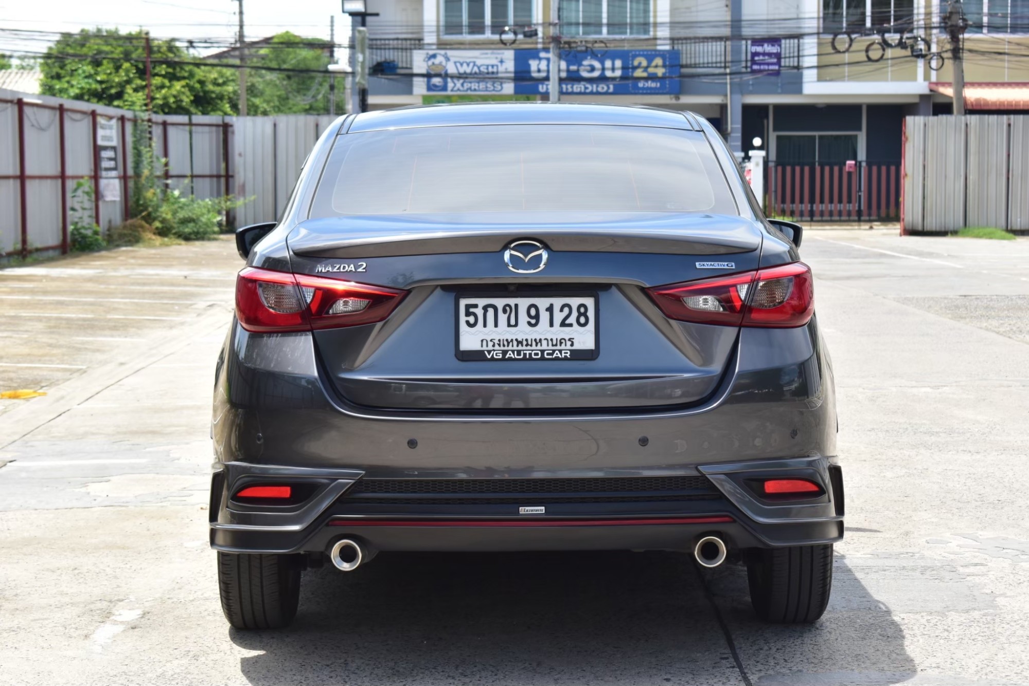 Mazda 2 1.3 S leather เครื่องยนต์: เบนซิน เกียร์: ออโต้ ปี: 2020 สี: เทา ไมล์ 15,xxx Km.