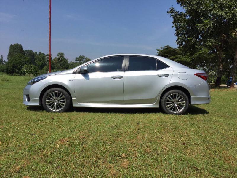 Toyota Corolla Altis โฉม 14-16 ปี 2014 สีเทา (รูปที่ 5)
