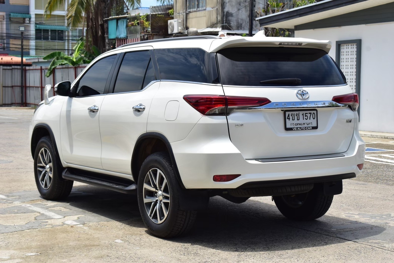 Toyota Fortuner 2.8 v Sigma4 4WD เครื่องยนต์: ดีเซล เกียร์: ออโต้ ปี: 2017 สี:ขาว ไมล์: 16x,xxx กม.☑️ (รูปที่ 5)