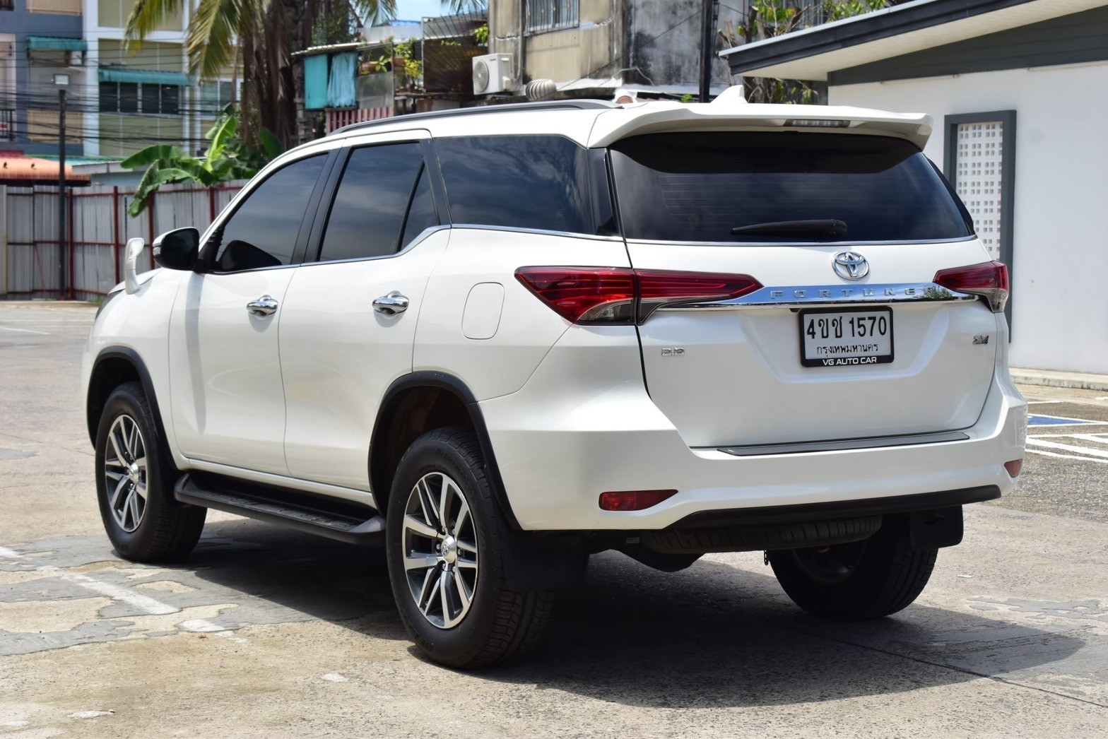 Toyota Fortuner 2.8 v Sigma4 4WD เครื่องยนต์: ดีเซล เกียร์: ออโต้ ปี: 2017 สี:ขาว ไมล์: 16x,xxx กม.☑️