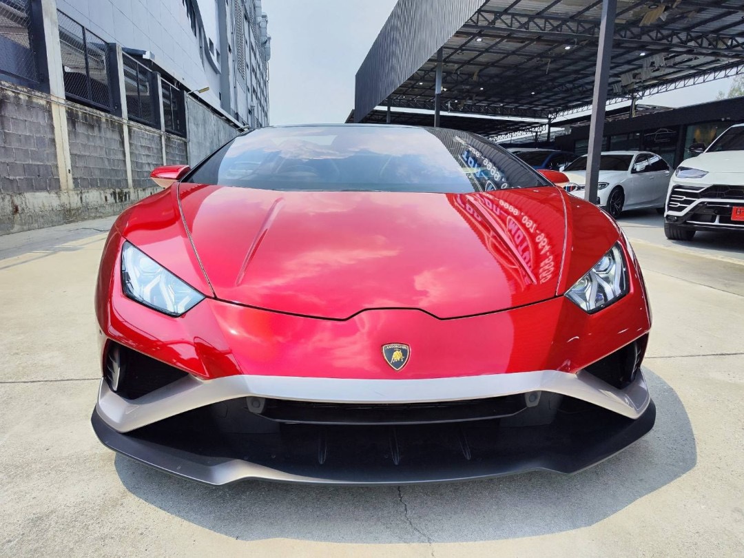2022 Lamborghini Huracan Evo Spyder สีแดง (รูปที่ 2)